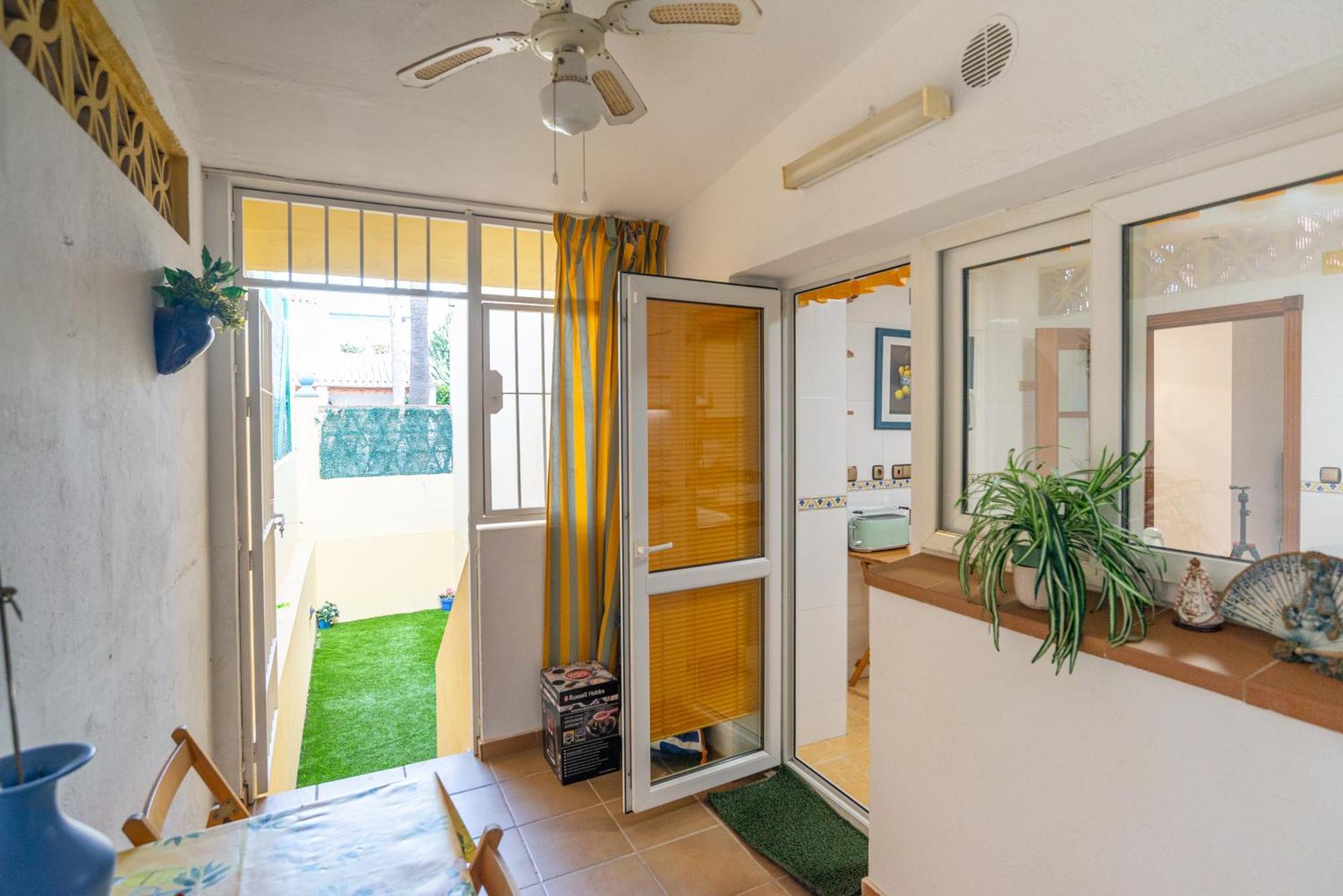Villa Valentina - Renovated On Los Alamos Beach Torremolinos Ngoại thất bức ảnh