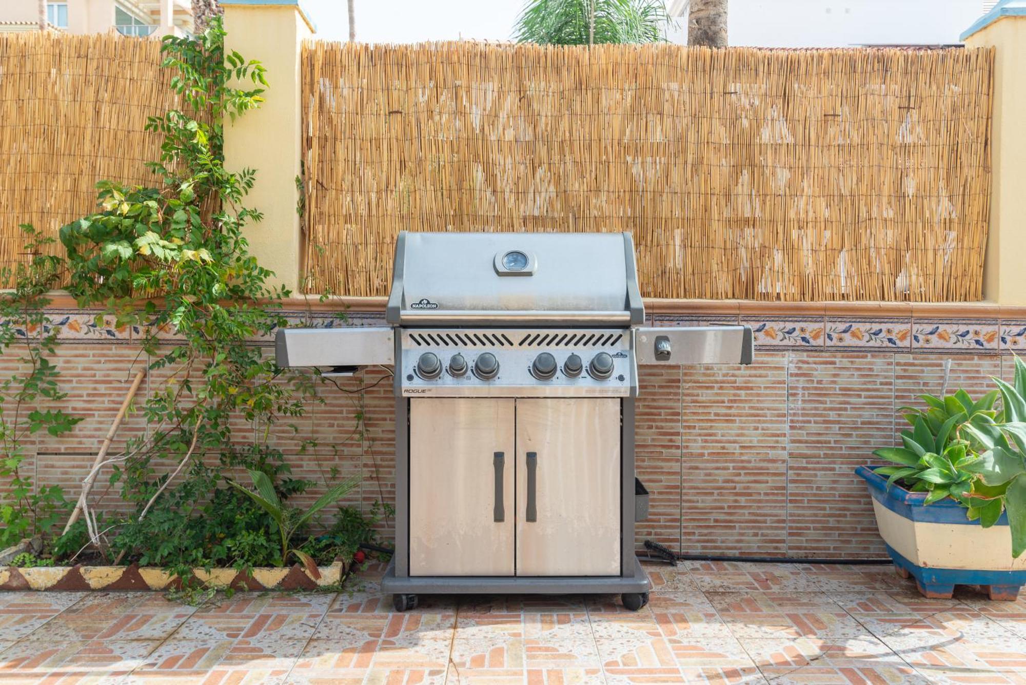 Villa Valentina - Renovated On Los Alamos Beach Torremolinos Ngoại thất bức ảnh