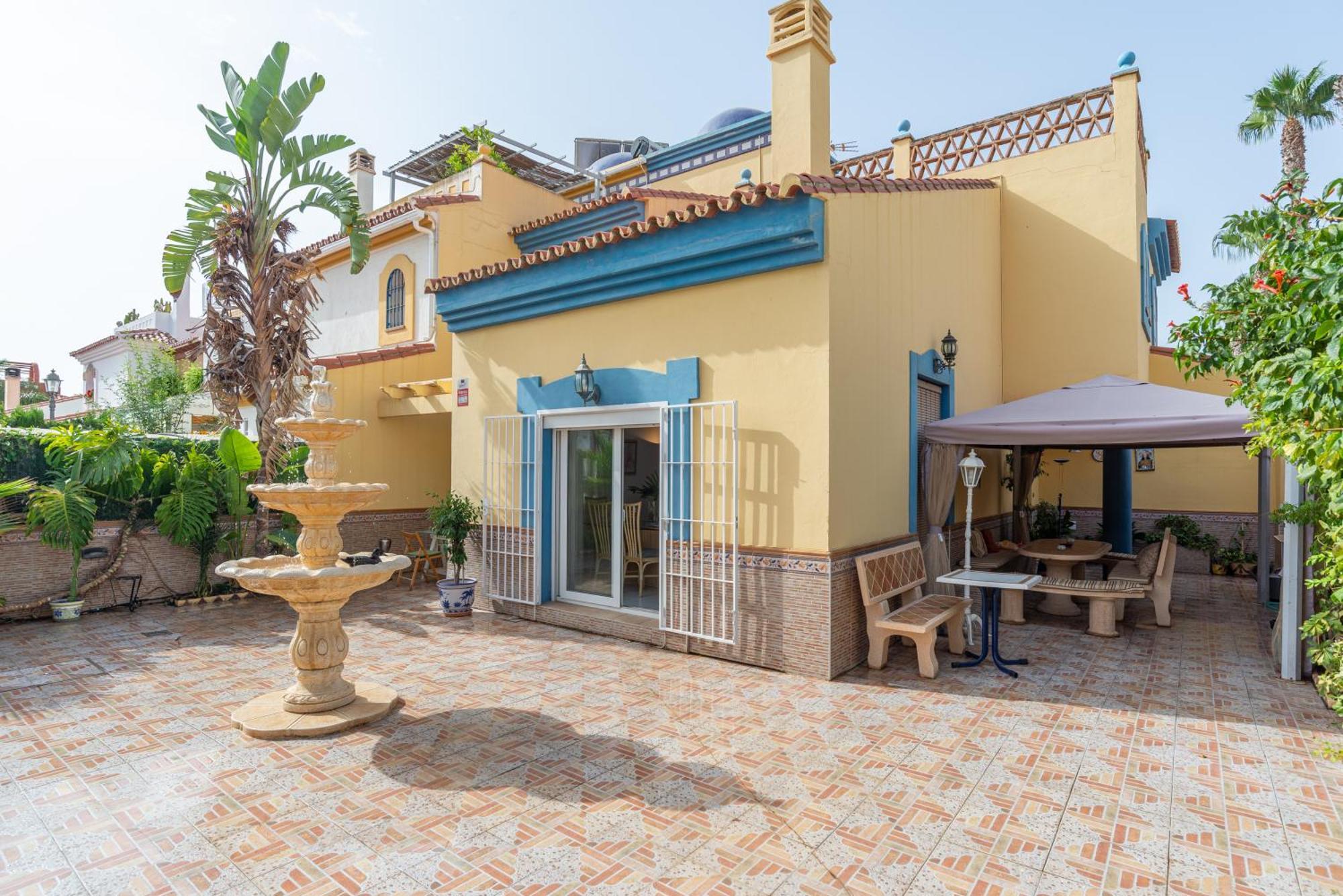 Villa Valentina - Renovated On Los Alamos Beach Torremolinos Ngoại thất bức ảnh