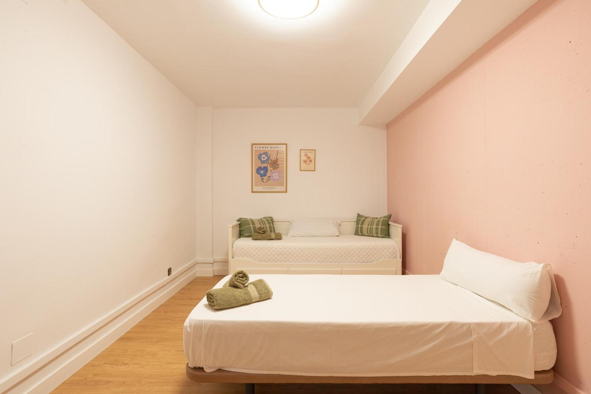 Villa Valentina - Renovated On Los Alamos Beach Torremolinos Ngoại thất bức ảnh