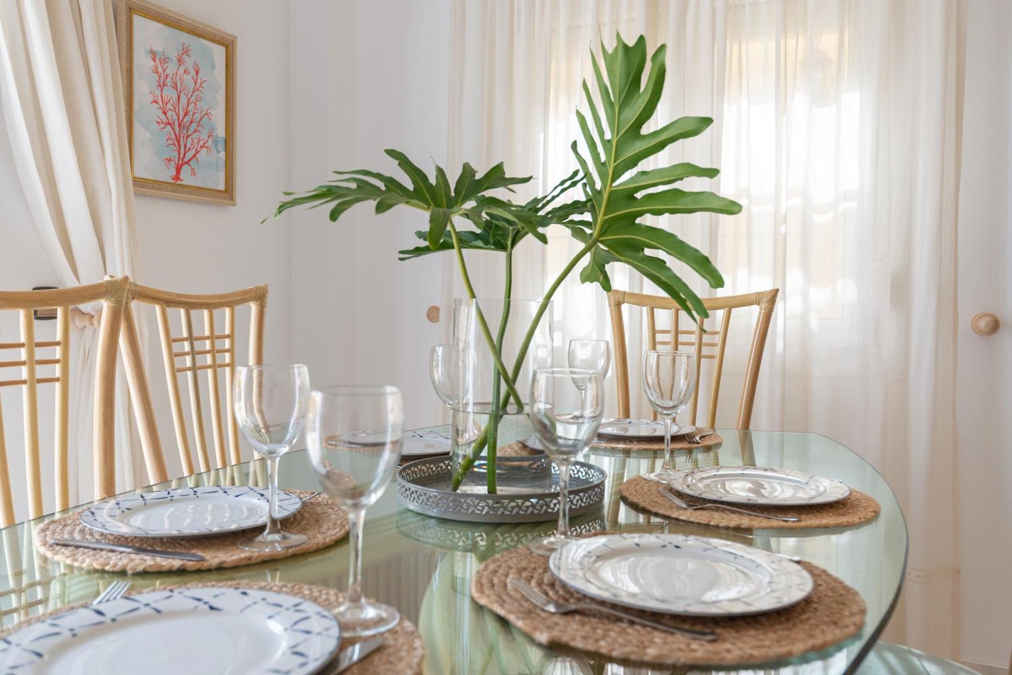 Villa Valentina - Renovated On Los Alamos Beach Torremolinos Ngoại thất bức ảnh
